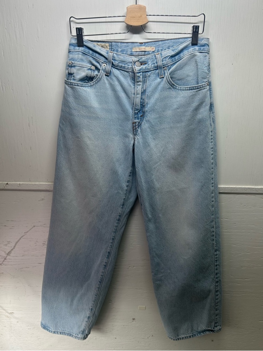 Levi’s Classic Light Wash Straight-Leg Jeans Baggy Dad Jeans